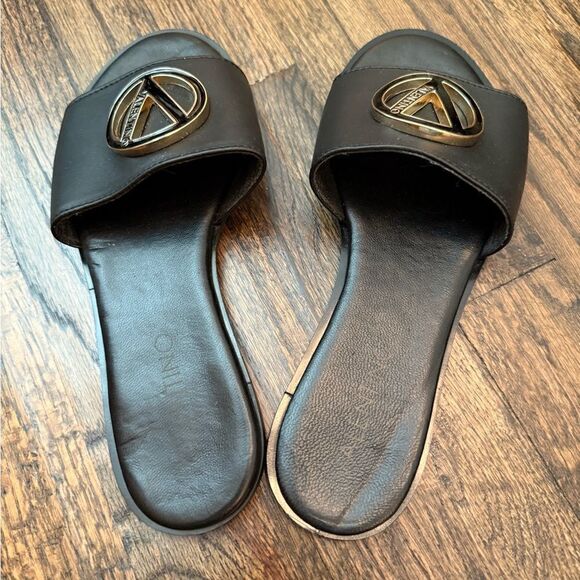 VALENTINO BY MARIO VALENTINO Bugola Slide - Picture 7 of 7